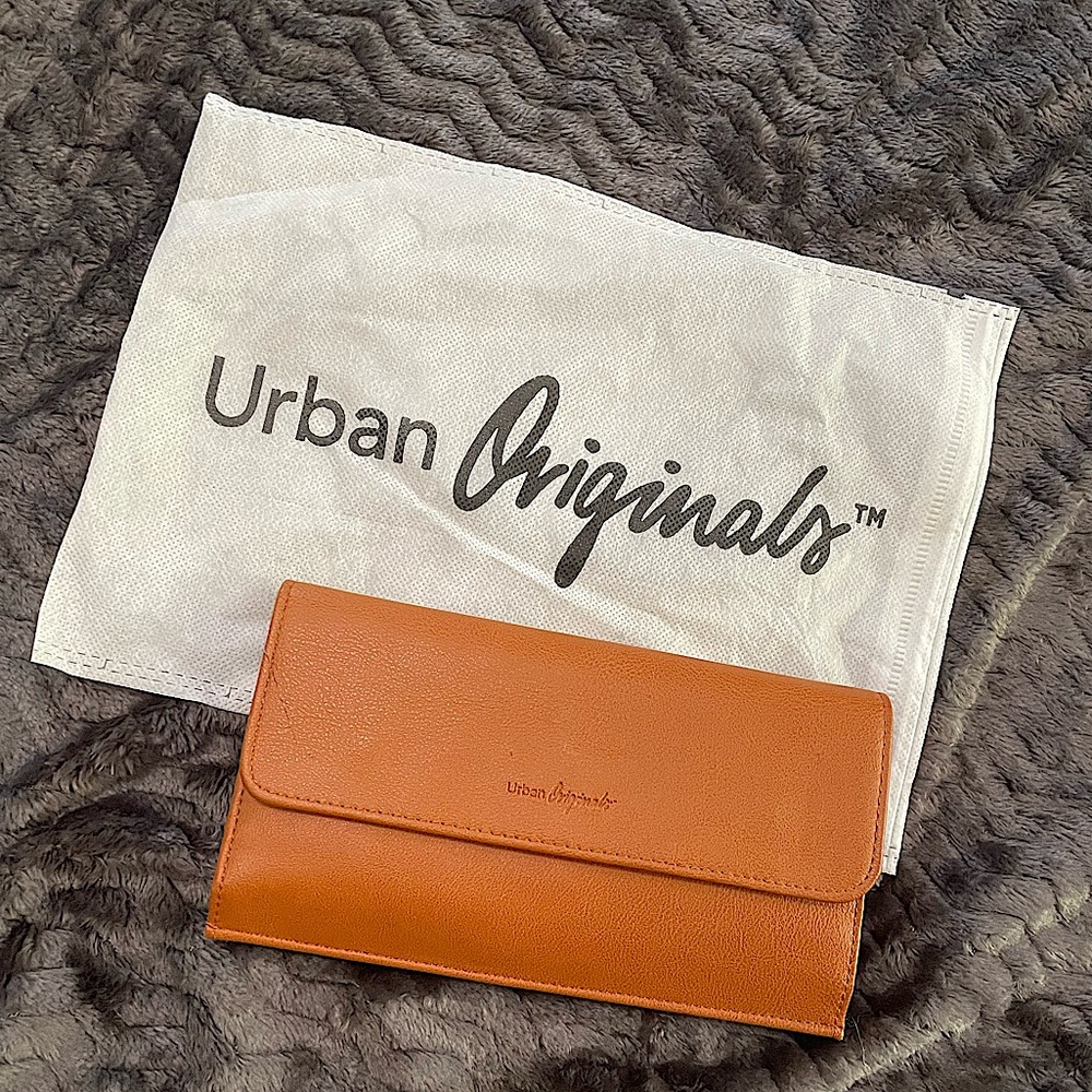 NWOT Urban Originals Wallet
